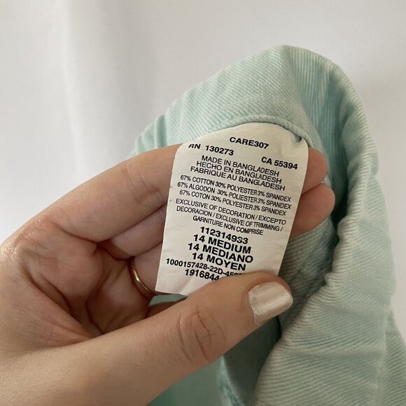 NWT Lee Womens Relaxed Fit Sea Green Shorts Medium Size 14 Summery Style - Picture 8 of 8